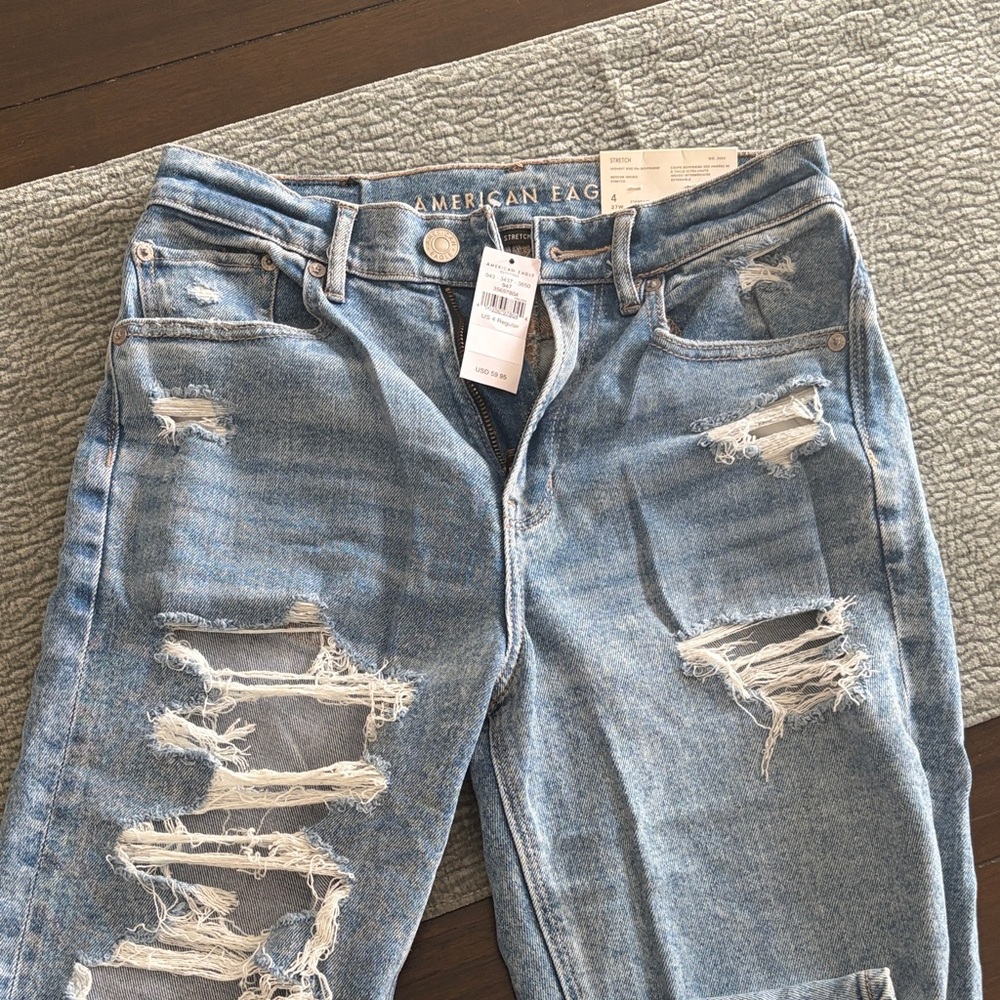 American Eagle 90s Boyfriend Jeans